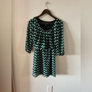 I love this dress size S